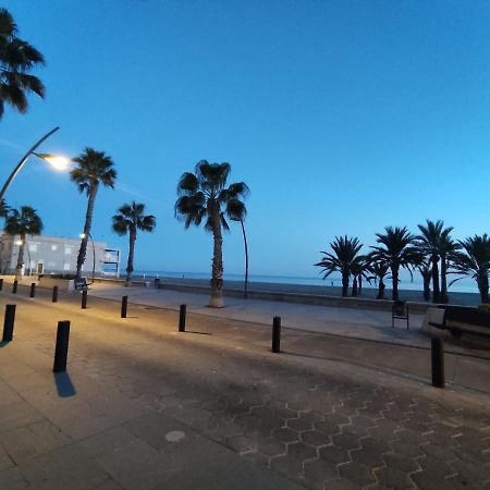 Beach Breeze Townhouse By The Beach 圣波拉 外观 照片