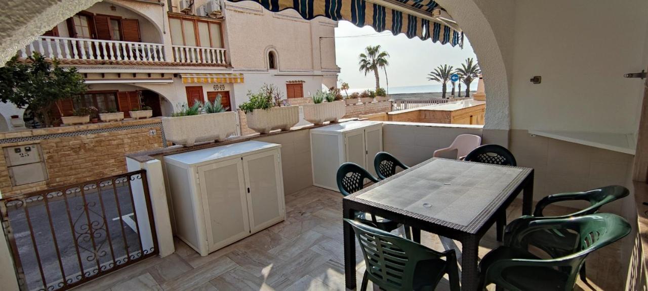 Beach Breeze Townhouse By The Beach 圣波拉 外观 照片